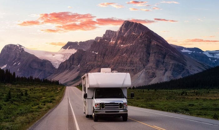 how much to rent an rv for a weekend