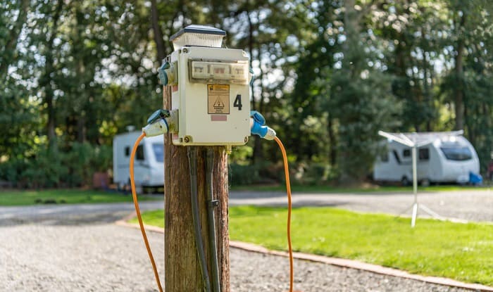 what size wire do I need for 30 amp rv service
