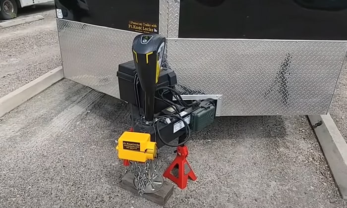electric-tongue-jack-for-travel-trailer